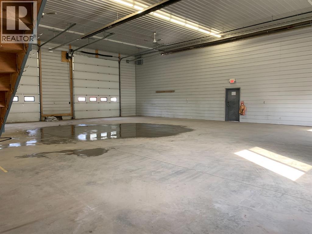 Photo 22 of 7028 4 Avenue, Edson AB