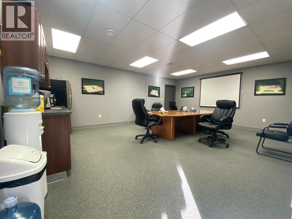 Photo 11 of 7028 4 Avenue, Edson AB