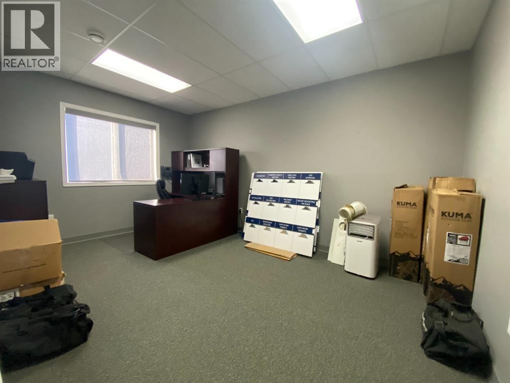 Photo 15 of 7028 4 Avenue, Edson AB