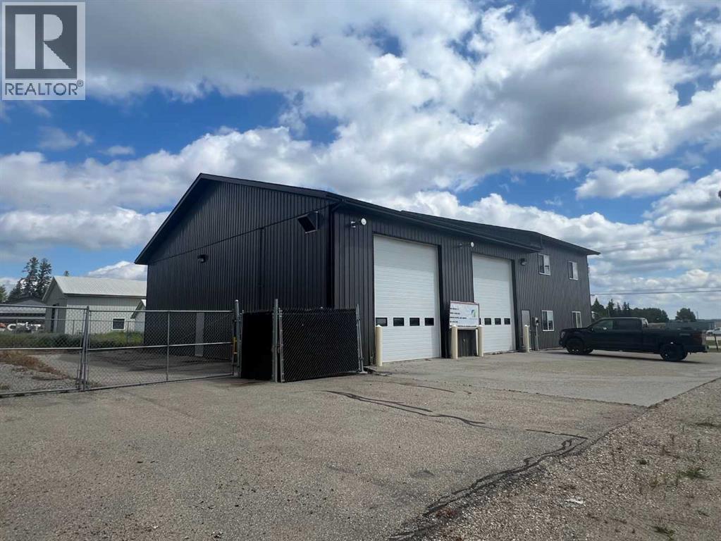 Photo 5 of 7028 4 Avenue, Edson AB