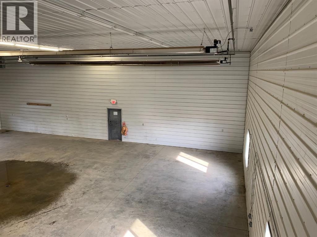 Photo 27 of 7028 4 Avenue, Edson AB