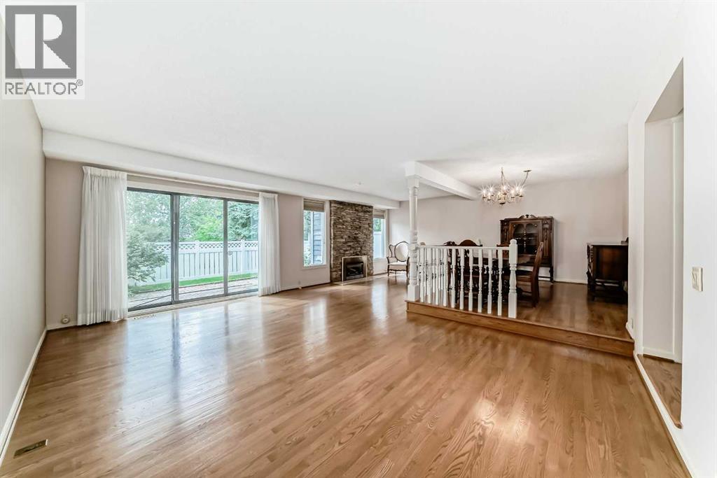 Photo 20 of 22 Wood Crescent Sw, Calgary AB