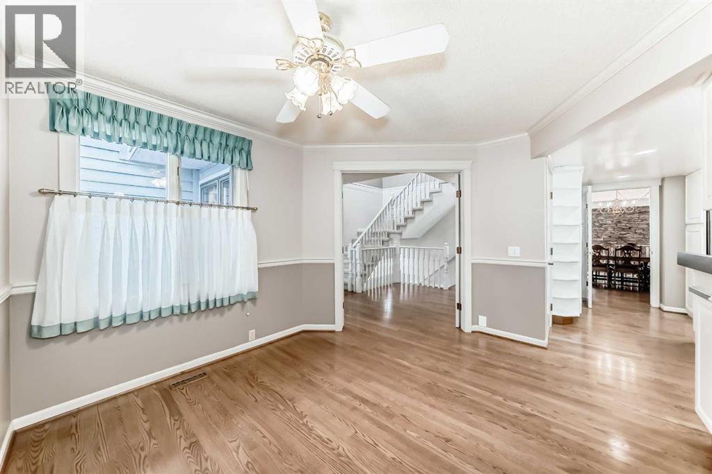 Photo 7 of 22 Wood Crescent Sw, Calgary AB
