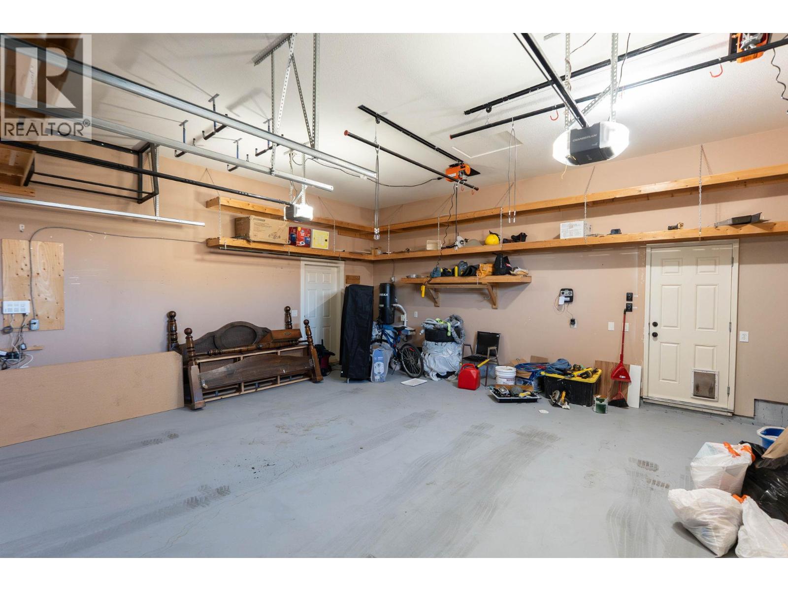 Photo 36 of 447 Stetson Street, Kelowna BC