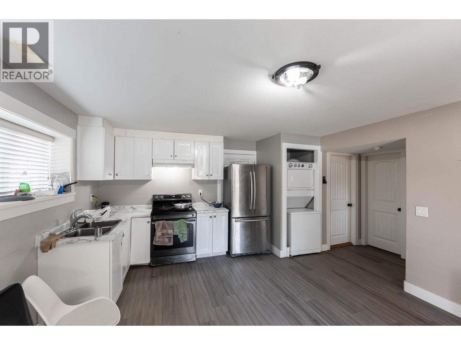 Photo 27 of 447 Stetson Street, Kelowna BC