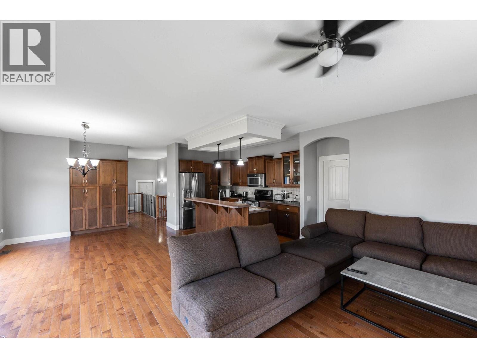 Photo 14 of 447 Stetson Street, Kelowna BC