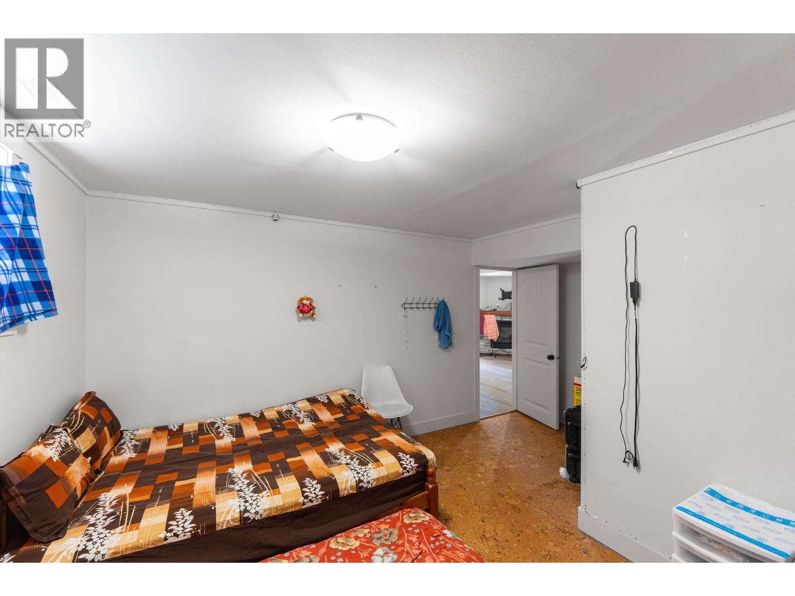 Photo 2 of 447 Stetson Street, Kelowna BC
