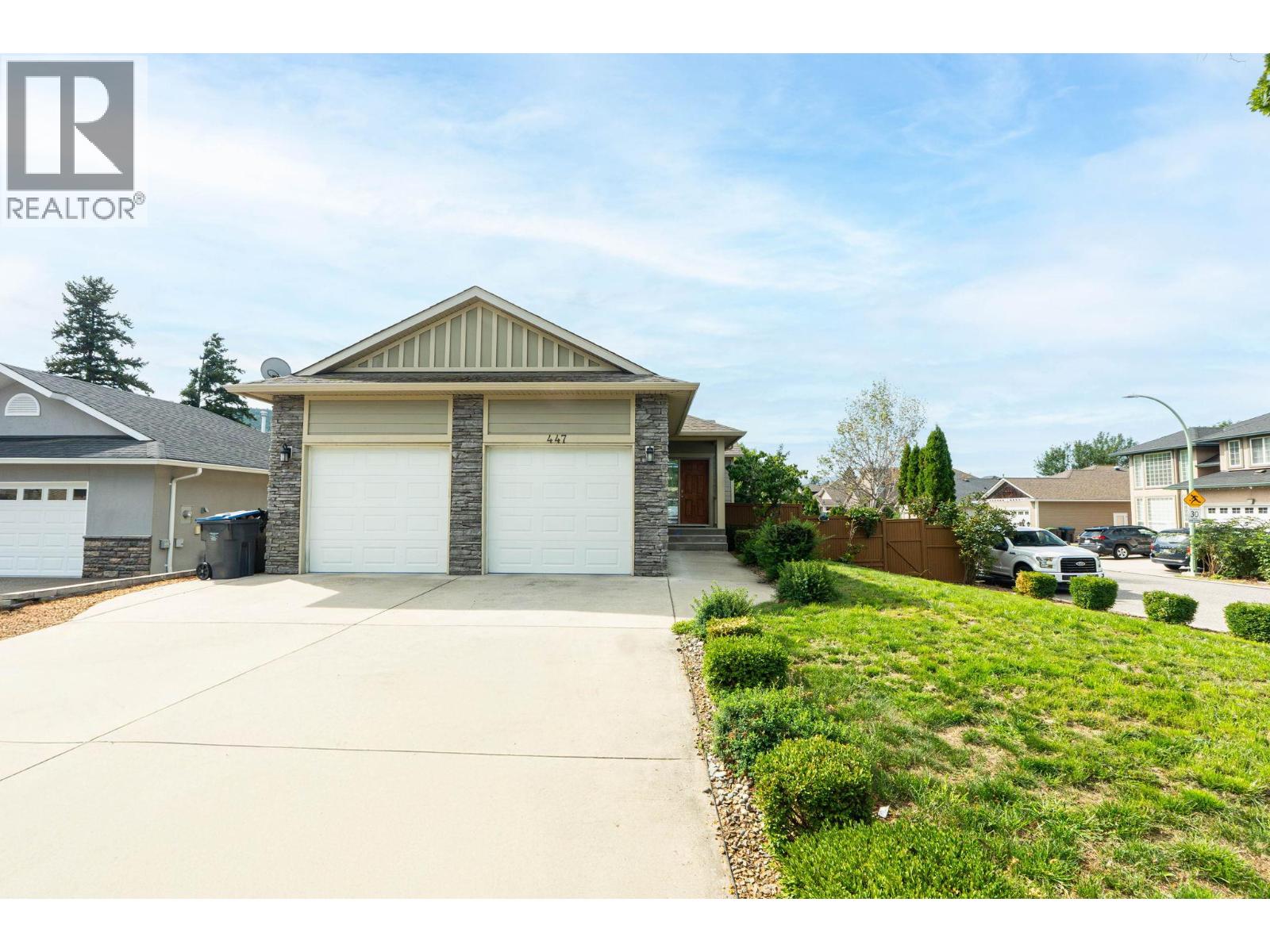 Photo 9 of 447 Stetson Street, Kelowna BC
