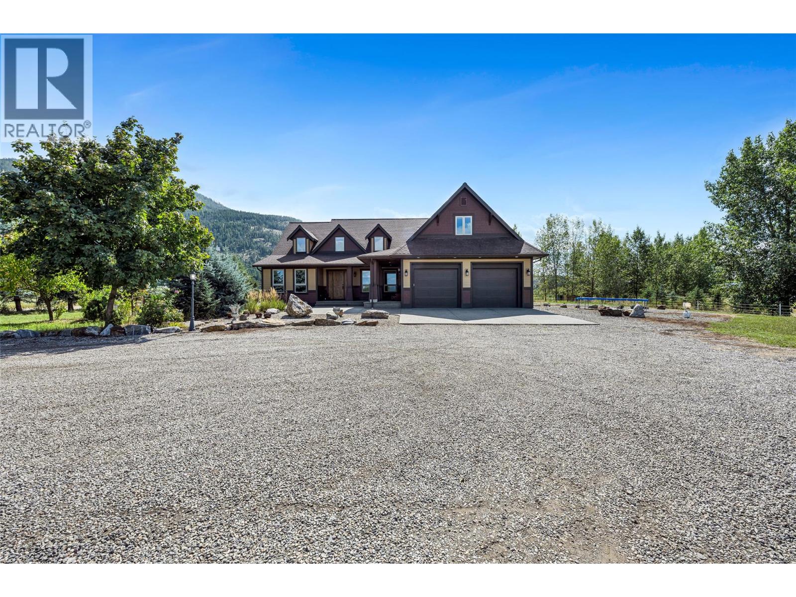 Photo 17 of 211 Pleasant Valley Cross Road, Armstrong BC
