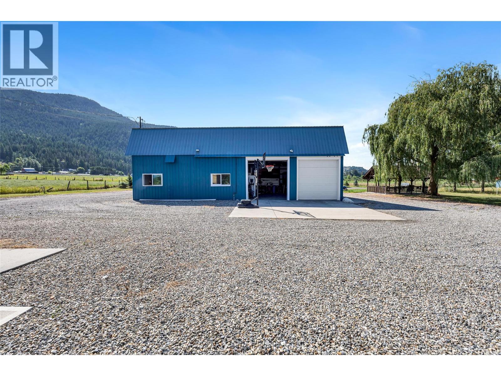 Photo 32 of 211 Pleasant Valley Cross Road, Armstrong BC