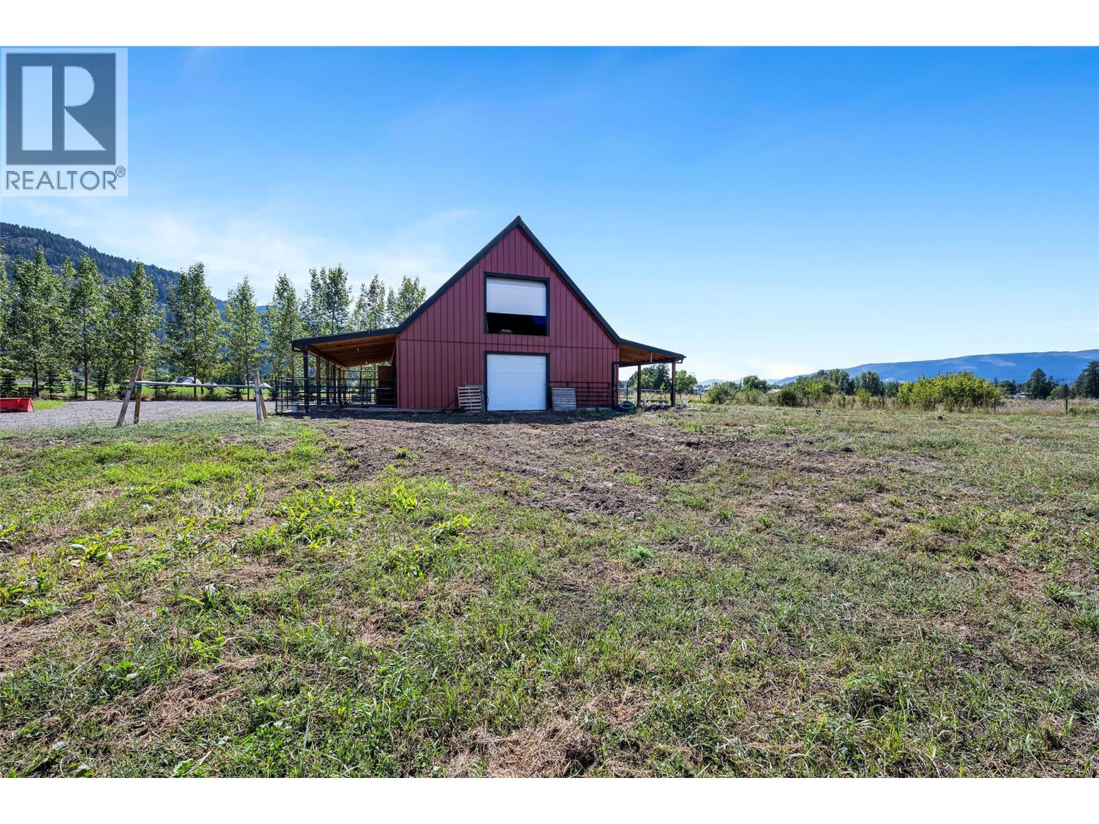 Photo 29 of 211 Pleasant Valley Cross Road, Armstrong BC