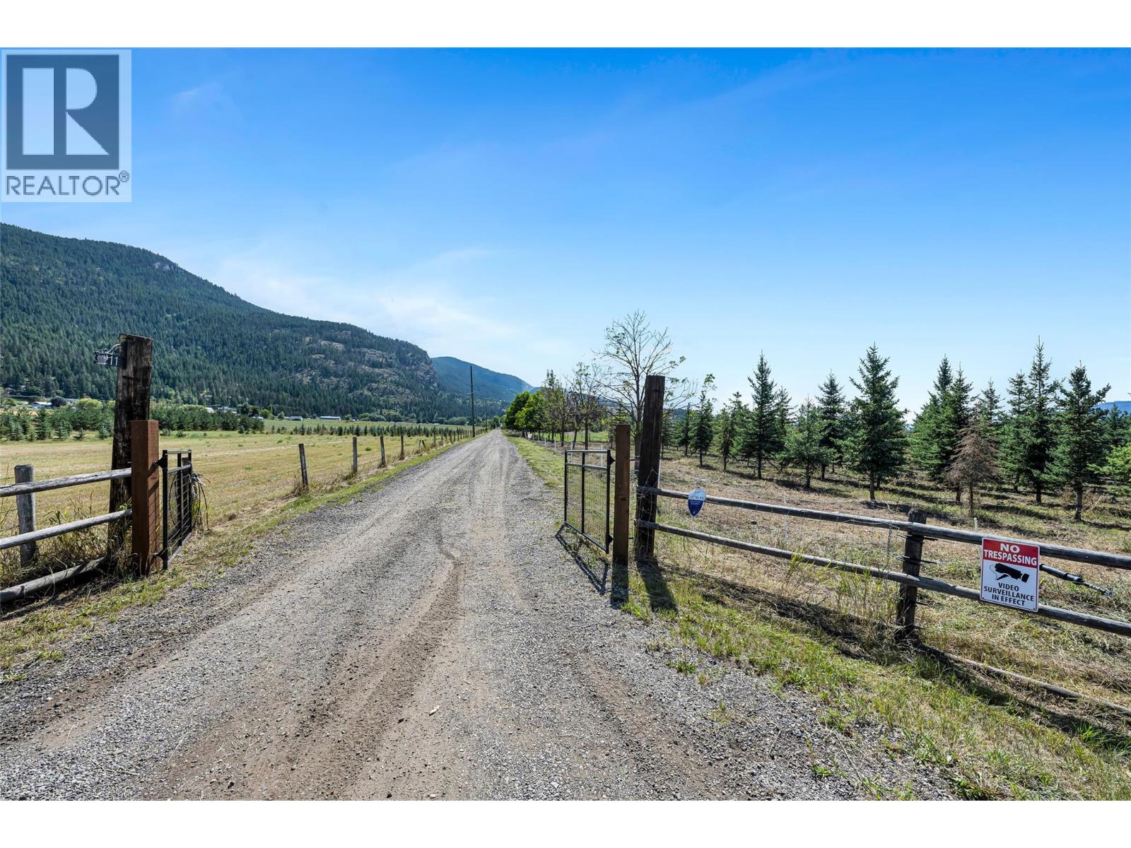 Photo 21 of 211 Pleasant Valley Cross Road, Armstrong BC