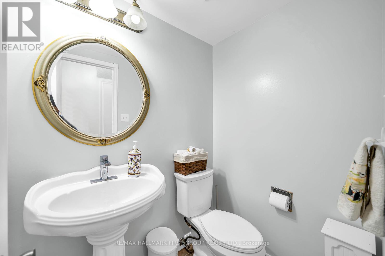 Photo 7 of 1138 Tanzer Court, Pickering ON