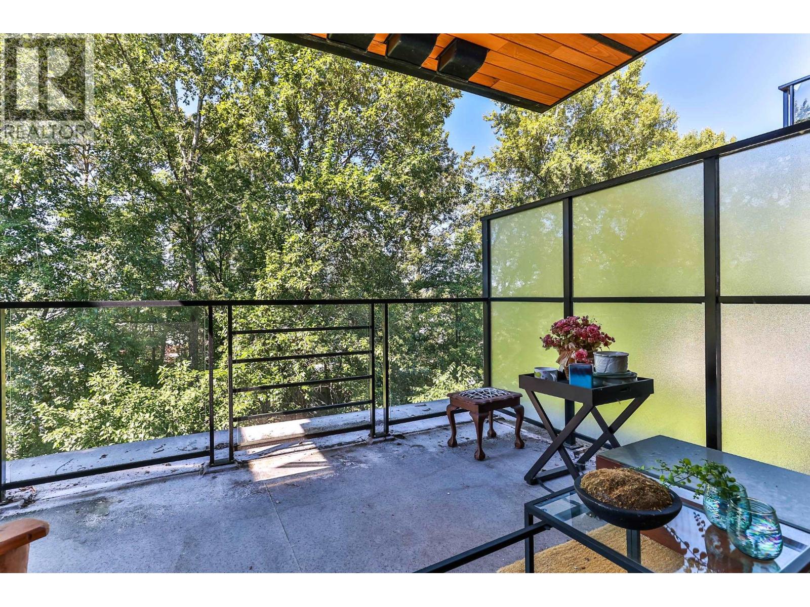Photo 11 of 527 723 W 3rd Street, North Vancouver BC