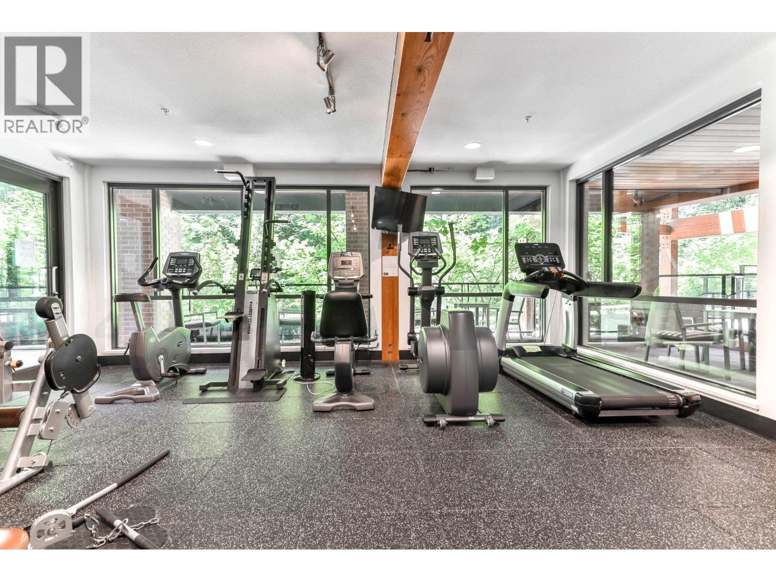 Photo 16 of 527 723 W 3rd Street, North Vancouver BC
