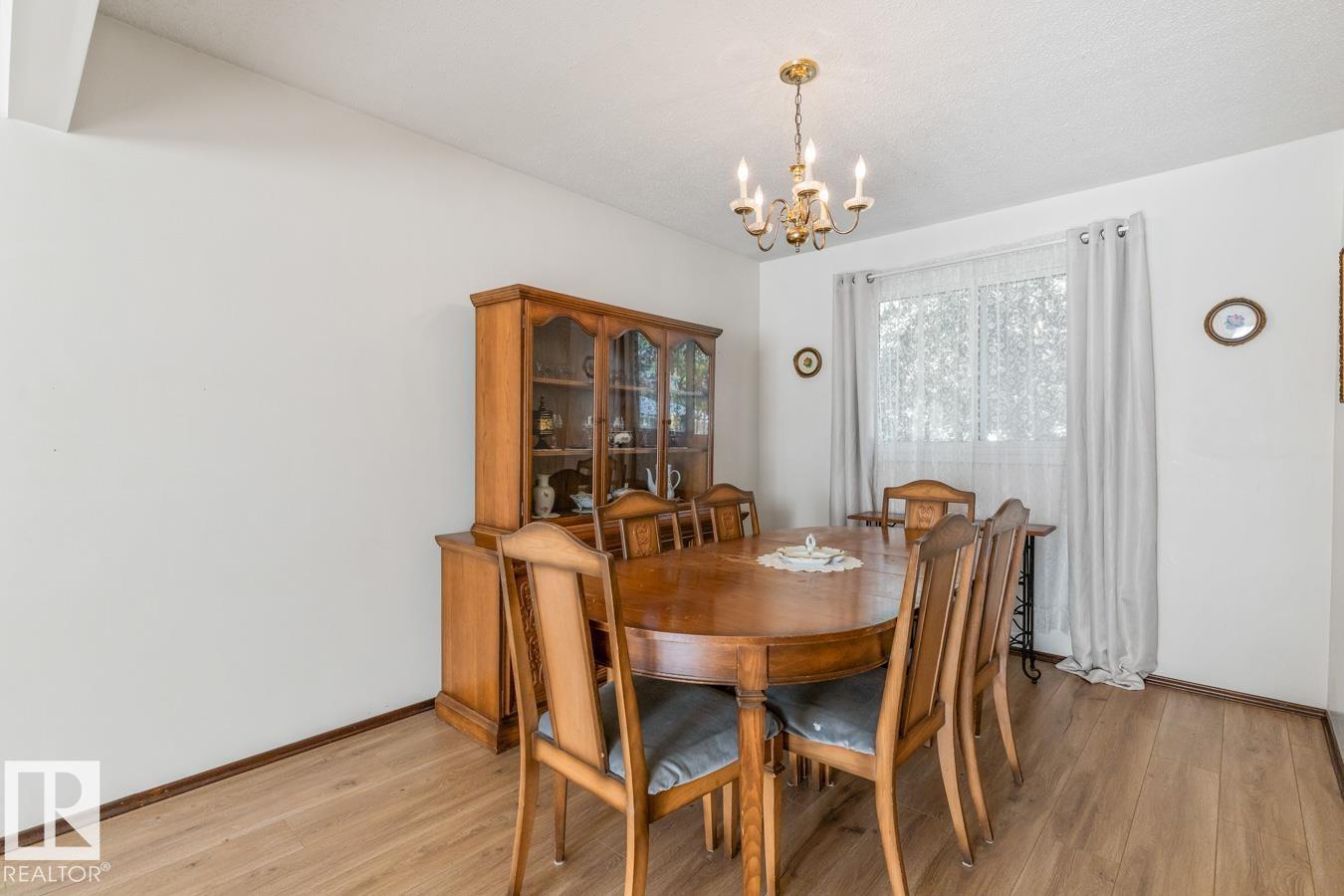Photo 12 of 6 Strathcona Pl, Sherwood Park AB