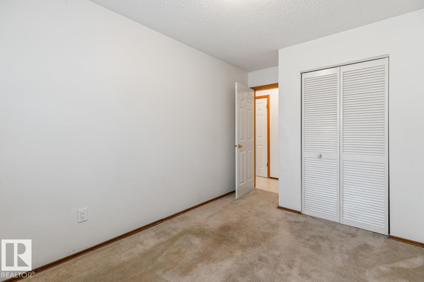 Photo 23 of 6 Strathcona Pl, Sherwood Park AB