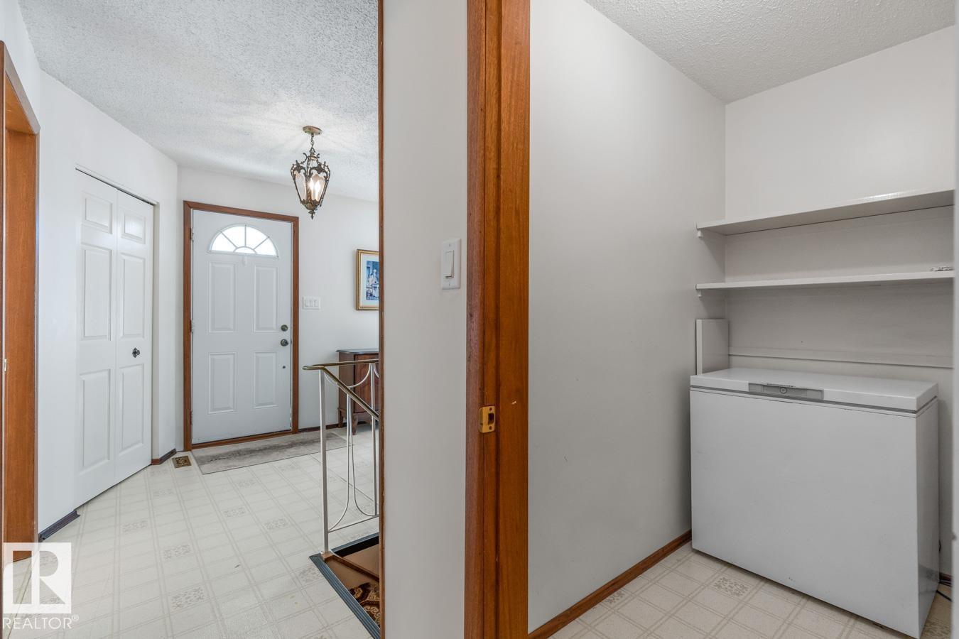 Photo 27 of 6 Strathcona Pl, Sherwood Park AB