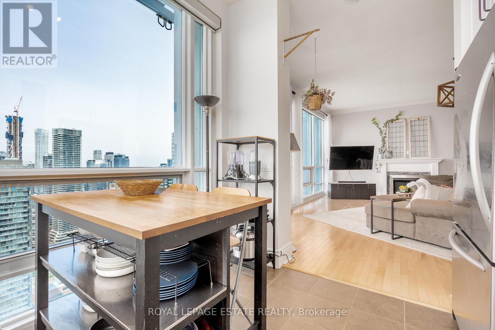 Photo 15 of Ph 06 763 Bay Street, Toronto ON