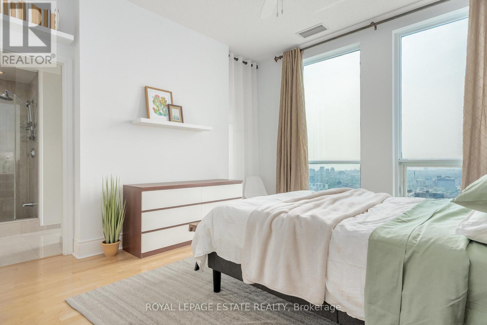 Photo 20 of Ph 06 763 Bay Street, Toronto ON