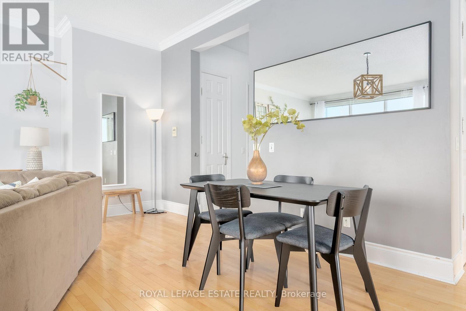 Photo 5 of Ph 06 763 Bay Street, Toronto ON