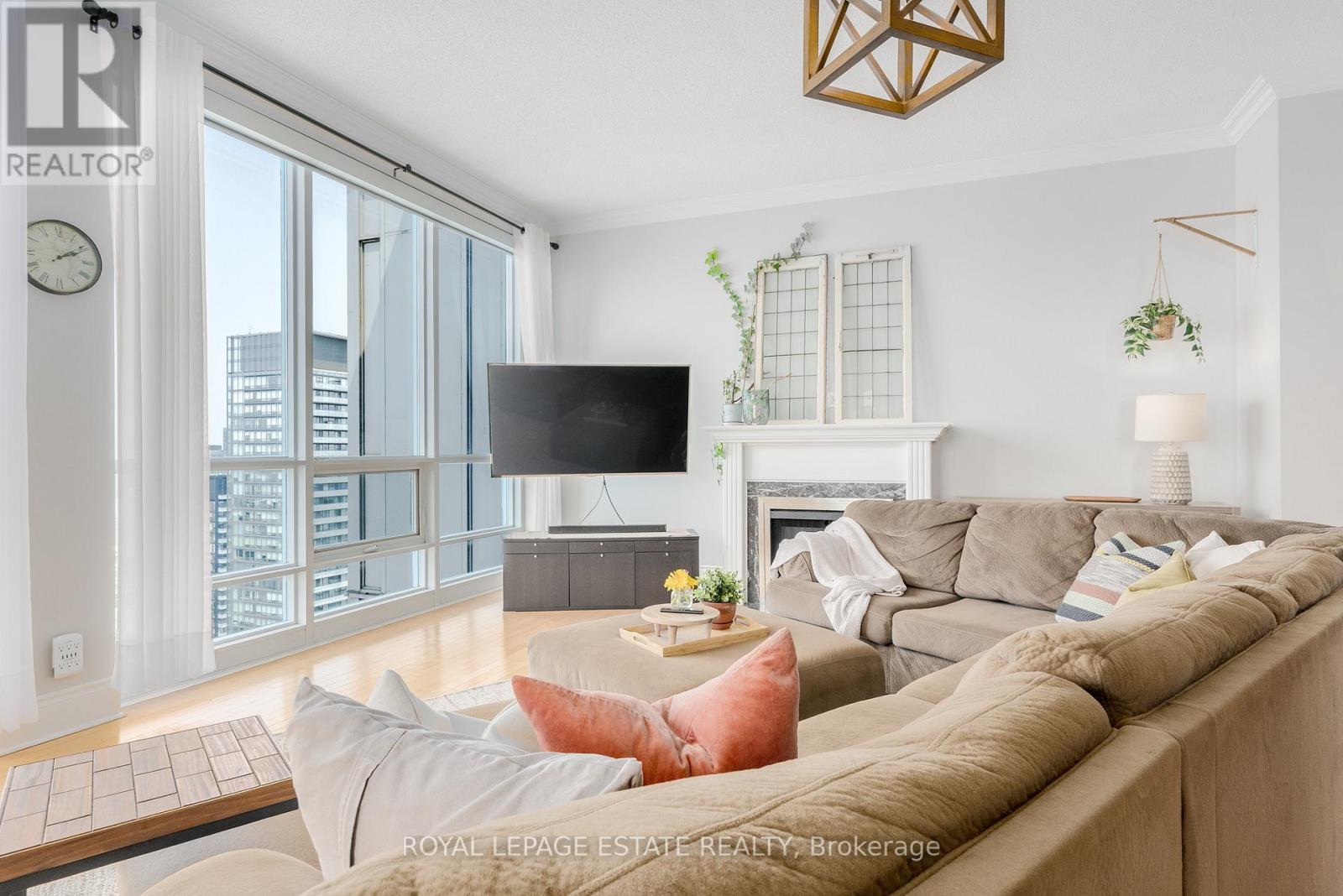 Photo 8 of Ph 06 763 Bay Street, Toronto ON