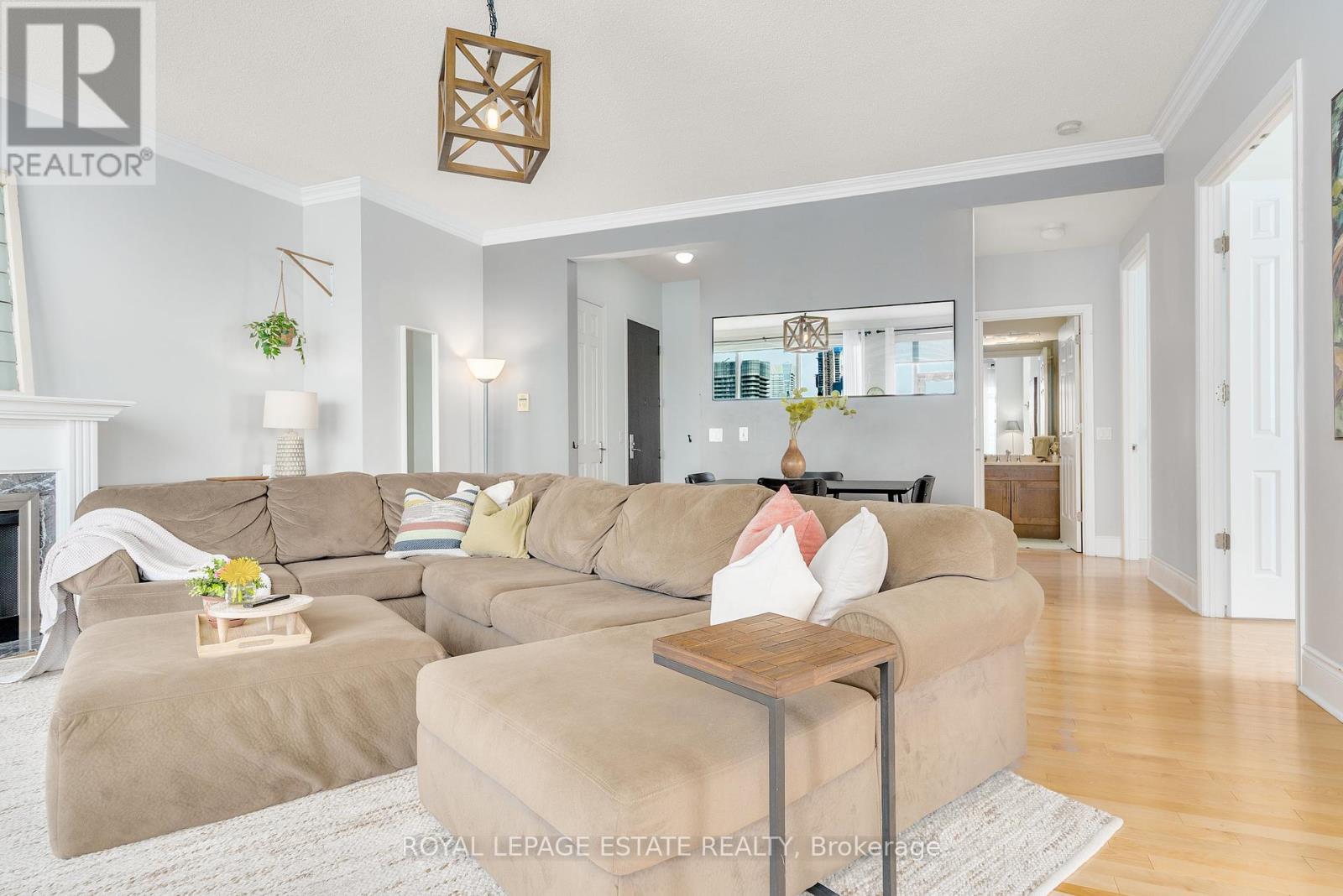 Photo 9 of Ph 06 763 Bay Street, Toronto ON