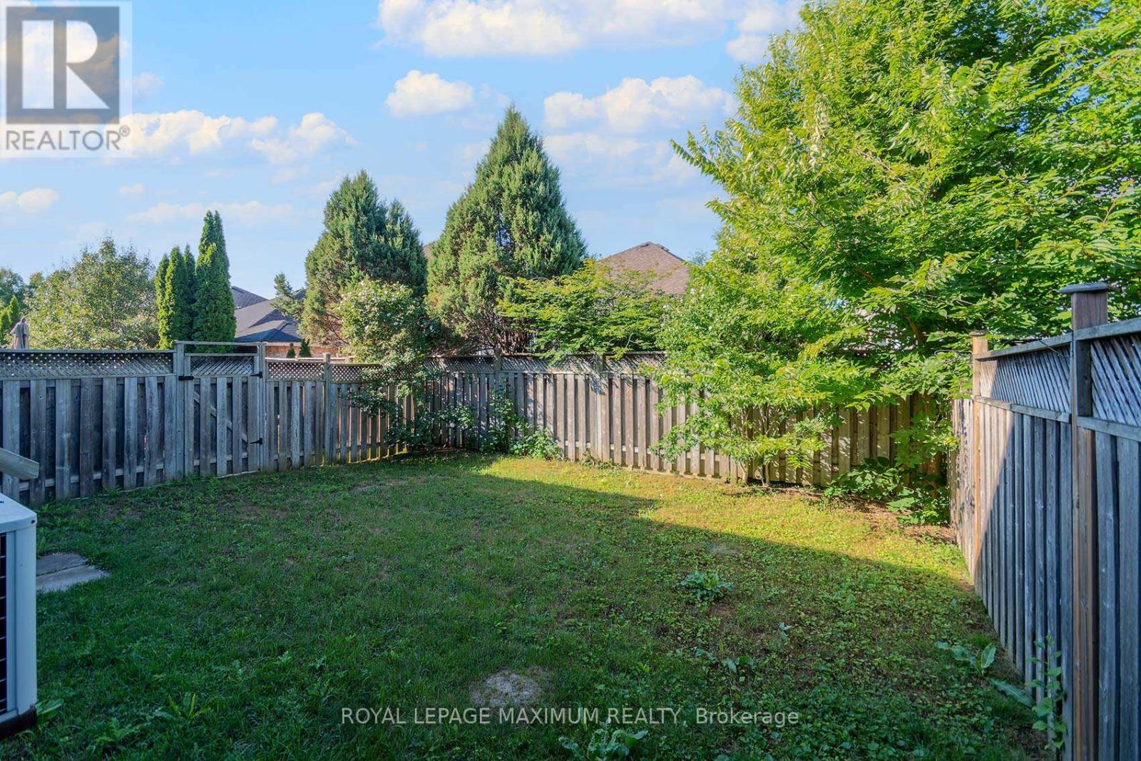 Photo 32 of 167 Marbella Road, Vaughan ON