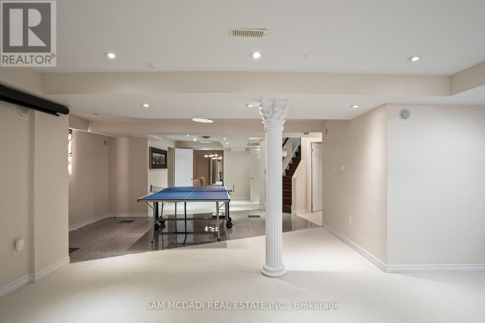 Photo 33 of 5499 Doctor Peddle Crescent, Mississauga ON