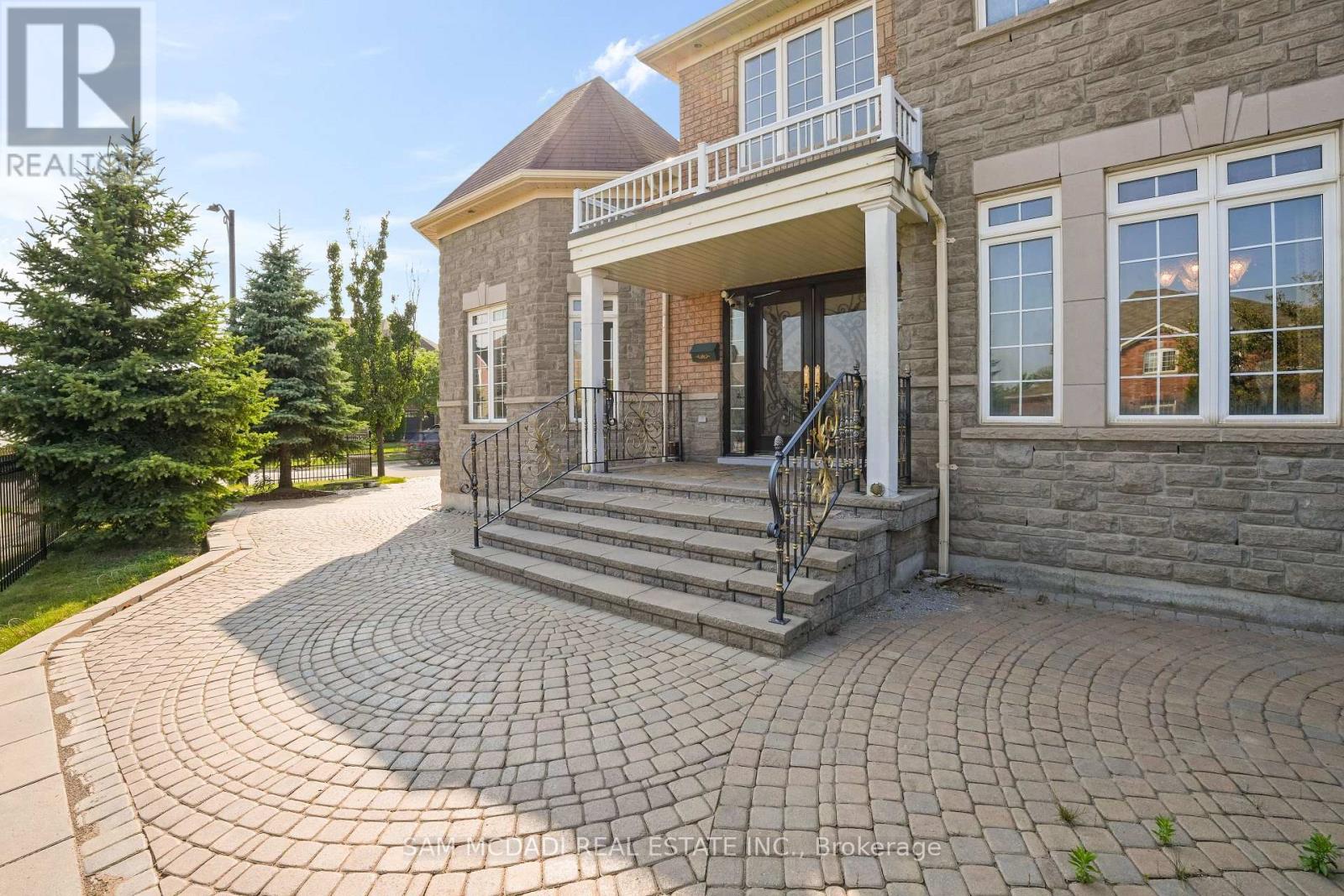 Photo 41 of 5499 Doctor Peddle Crescent, Mississauga ON