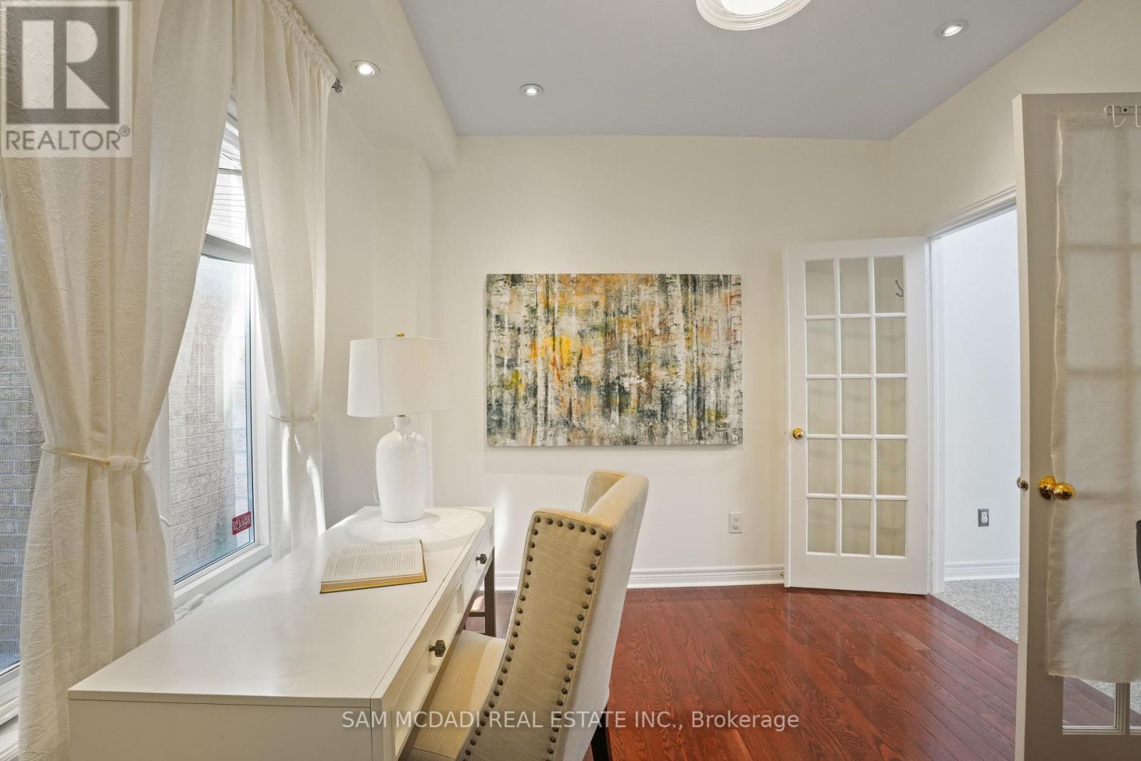 Photo 20 of 5499 Doctor Peddle Crescent, Mississauga ON