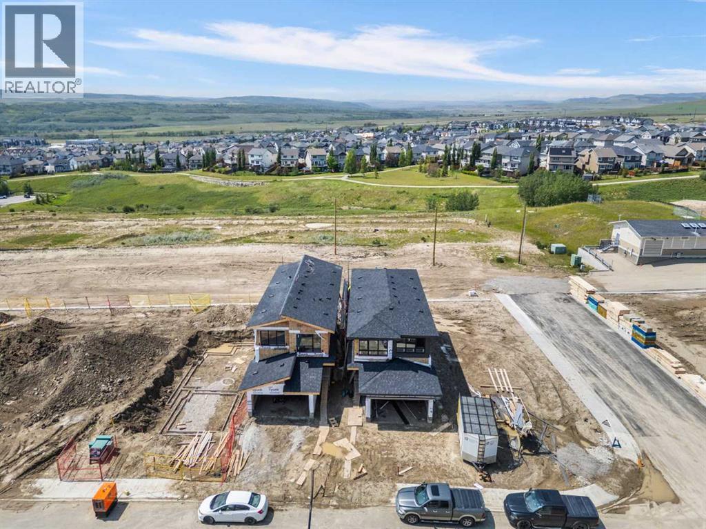 Photo 3 of 50 Heritage Heath, Cochrane AB