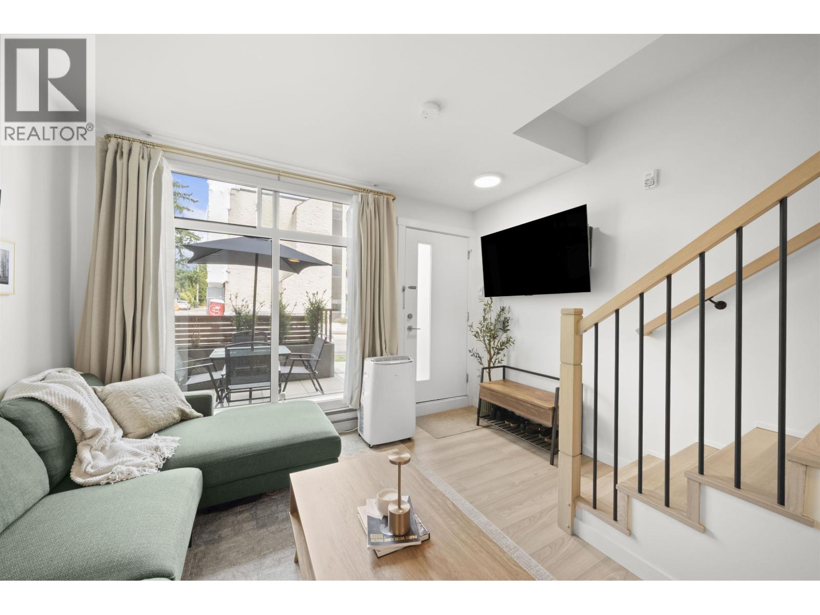 Photo 25 of 103 232 Sixth Street, New Westminster BC