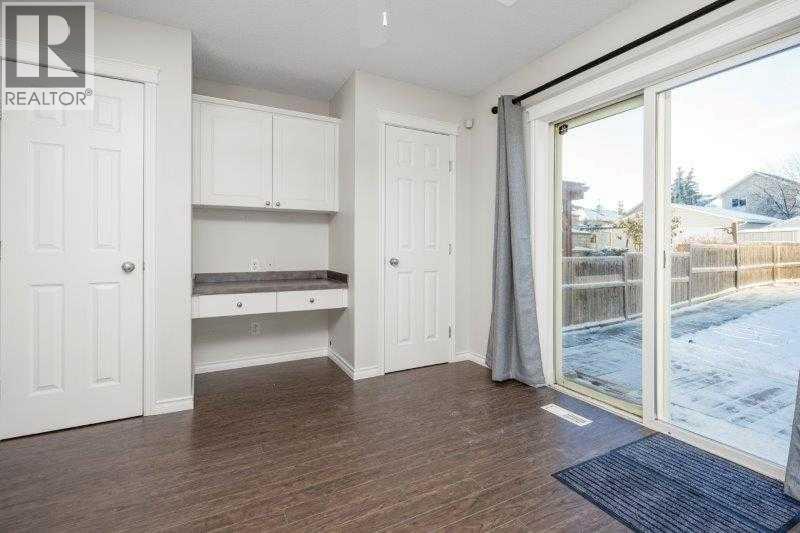 Single Family House for Sale in  Bridleglen Manor SW Bridlewood Calgary 