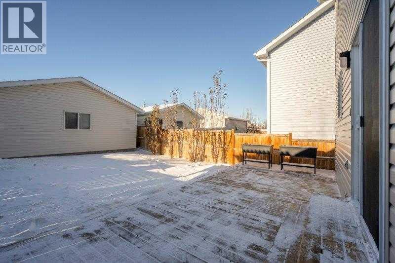 Single Family House for Sale in  Bridleglen Manor SW Bridlewood Calgary 