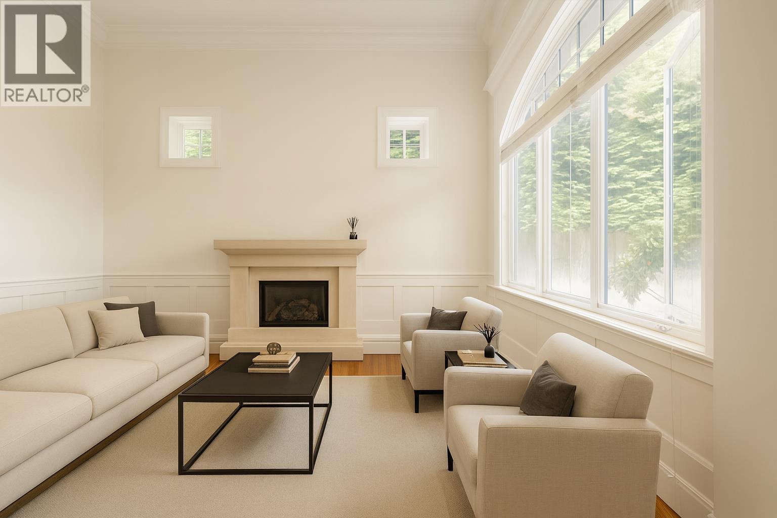 Photo 5 of 920 Pyrford Road, West Vancouver BC