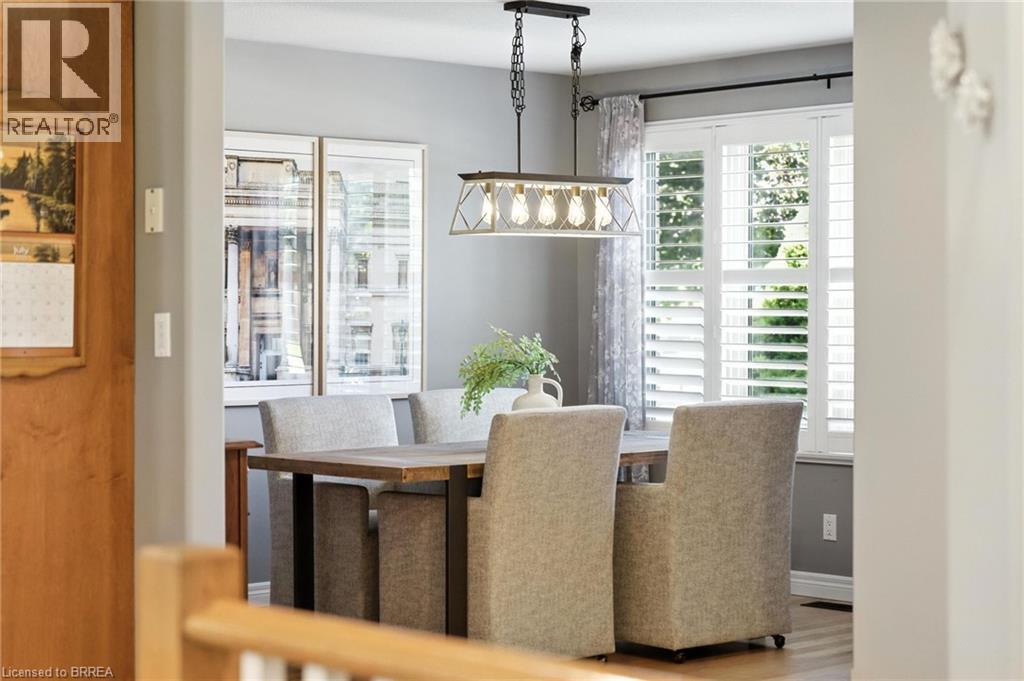 Photo 23 of 28 Macpherson Drive, Paris ON