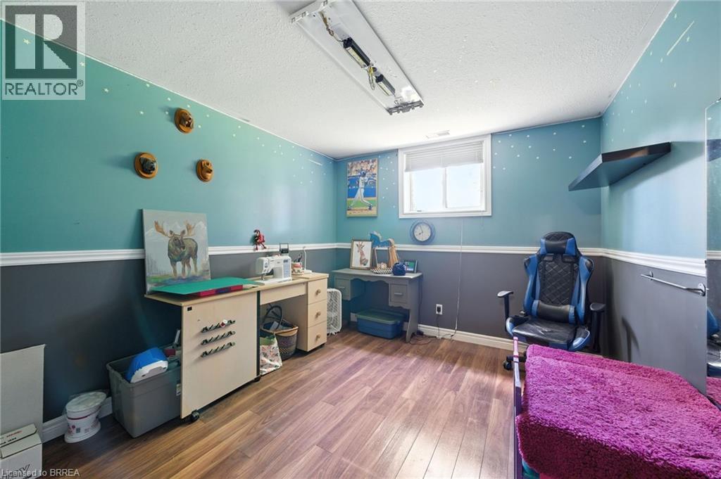 Photo 32 of 28 Macpherson Drive, Paris ON