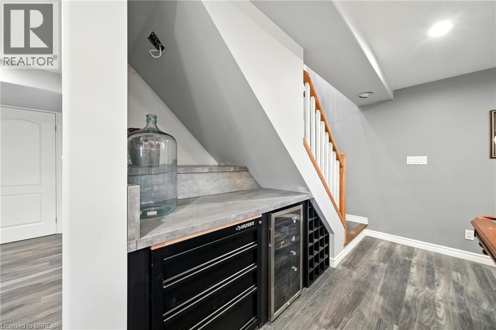 Photo 33 of 28 Macpherson Drive, Paris ON