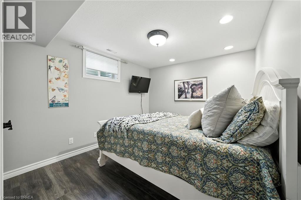 Photo 39 of 28 Macpherson Drive, Paris ON