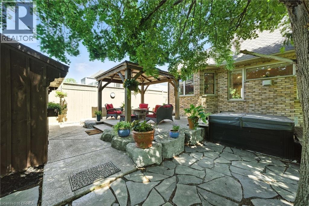 Photo 40 of 28 Macpherson Drive, Paris ON