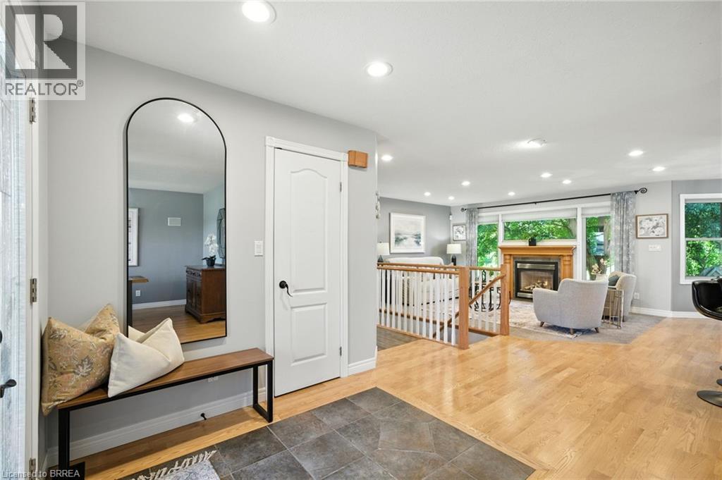 Photo 5 of 28 Macpherson Drive, Paris ON