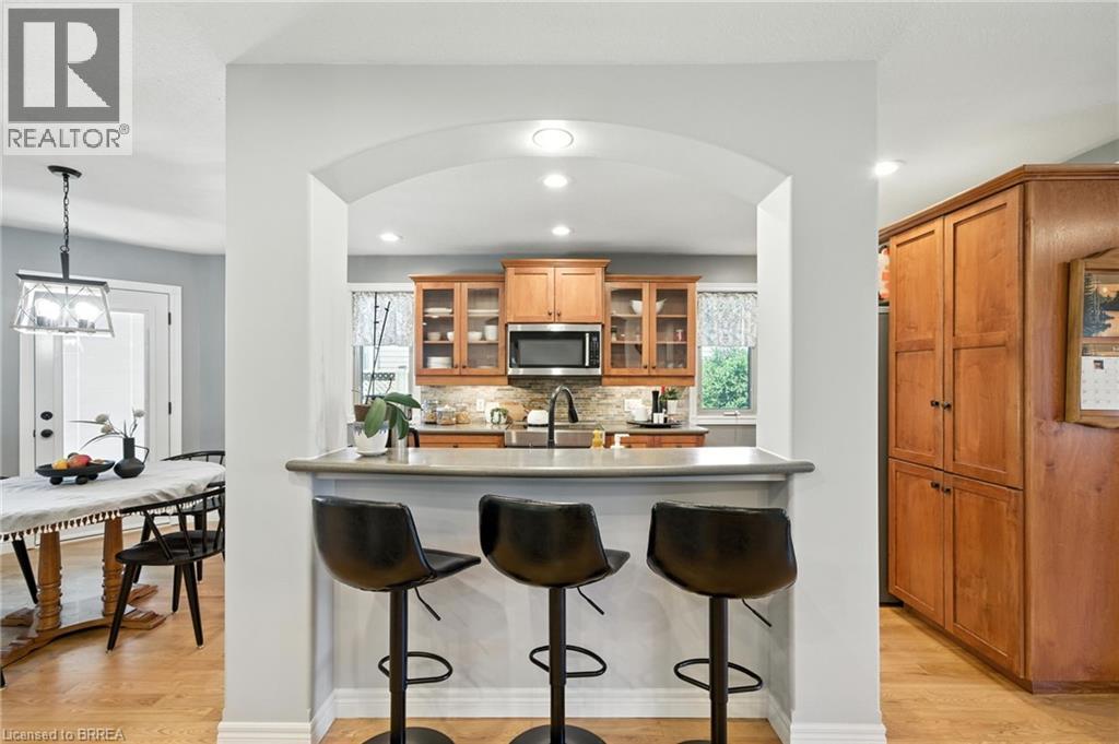 Photo 7 of 28 Macpherson Drive, Paris ON