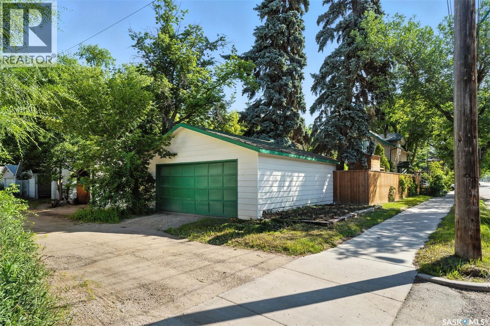 Photo 21 of 1020 Eastlake Avenue, Saskatoon SK