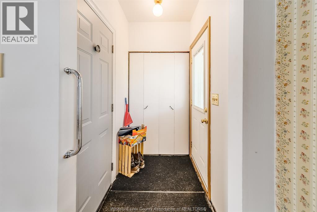 Photo 14 of 26 Spring Court, Amherstburg ON