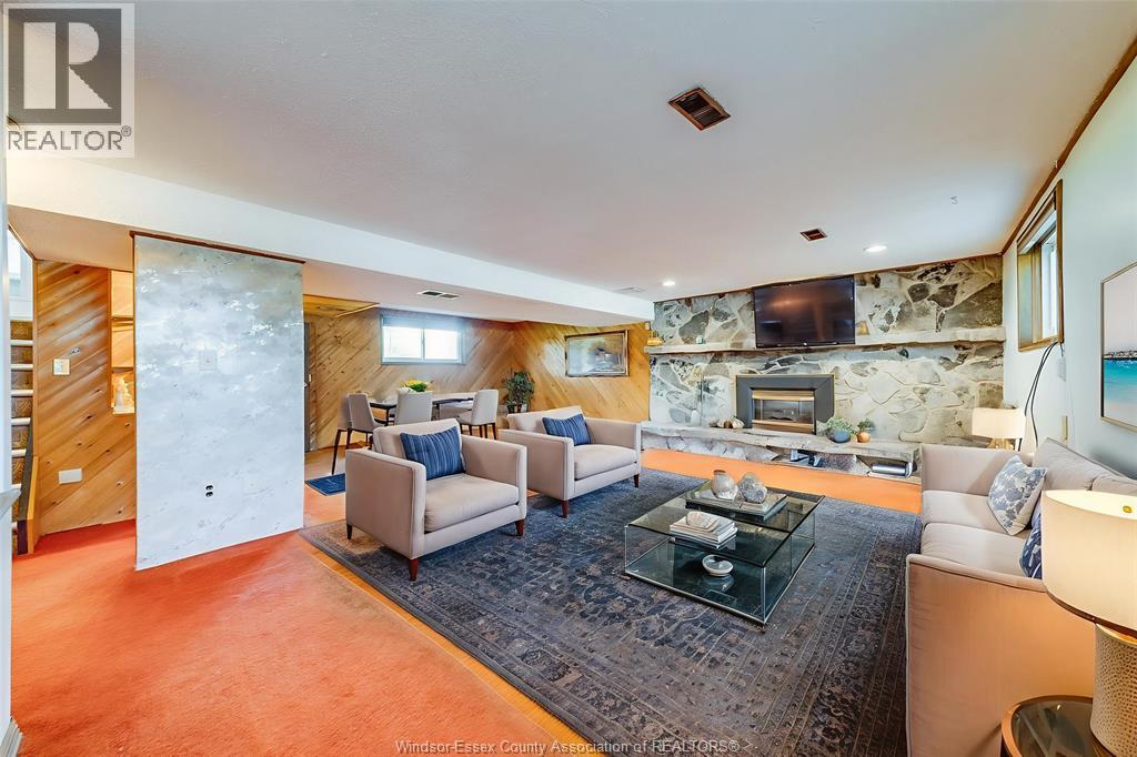 Photo 20 of 26 Spring Court, Amherstburg ON