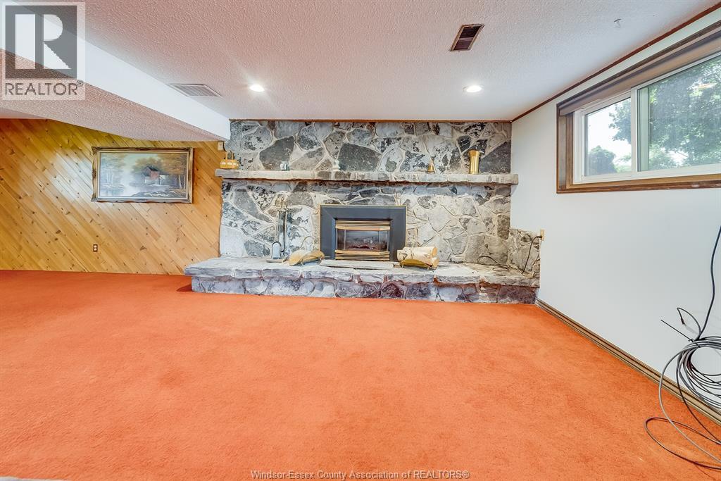 Photo 22 of 26 Spring Court, Amherstburg ON
