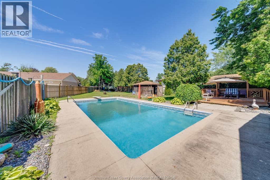 Photo 29 of 26 Spring Court, Amherstburg ON