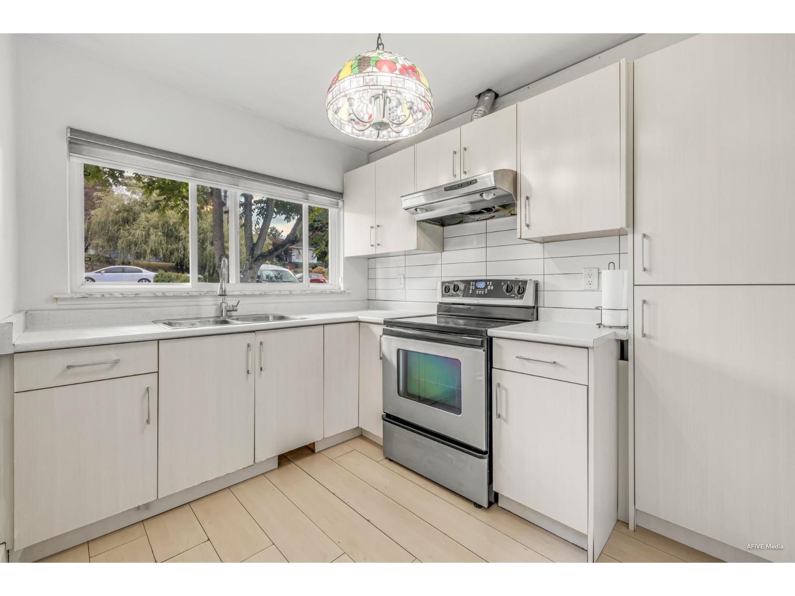 Photo 18 of 10317 127 Street, Surrey BC