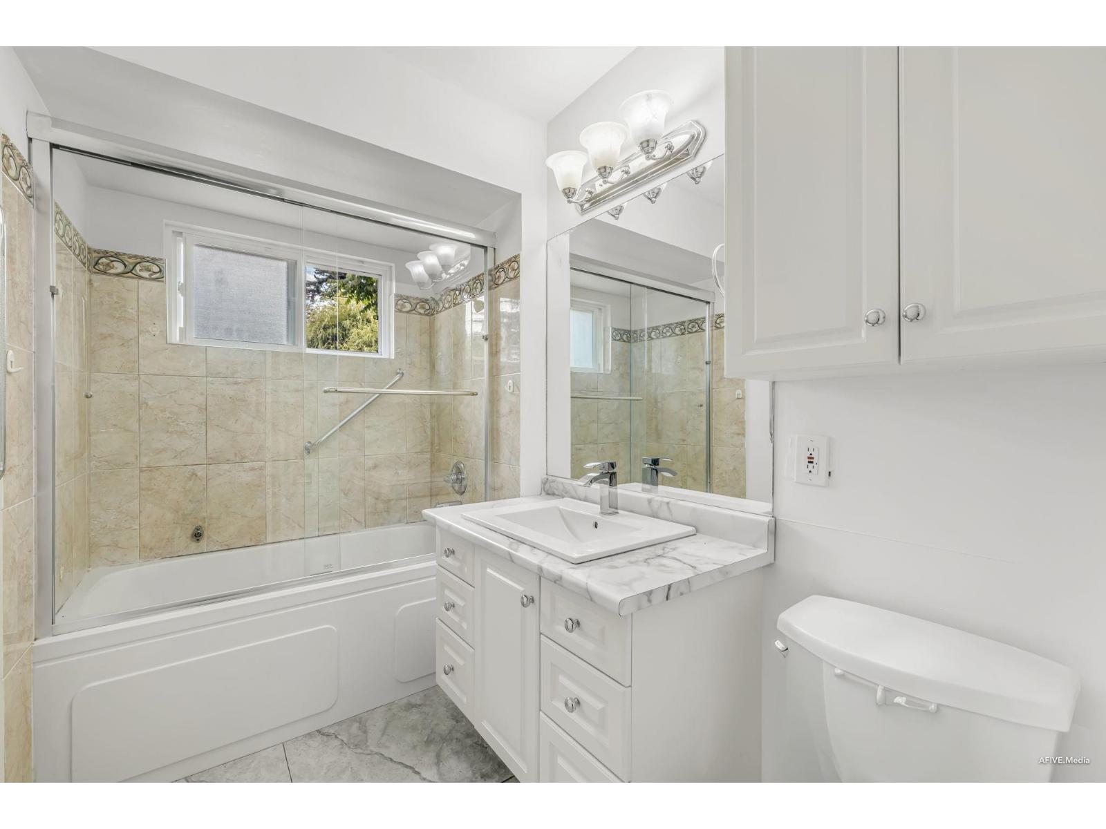 Photo 19 of 10317 127 Street, Surrey BC